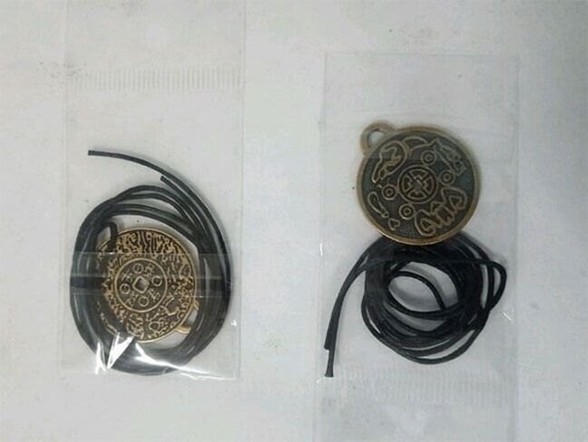 Besoni në Amuletin Perandorak