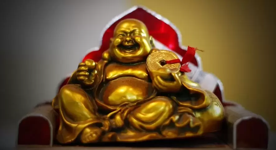 fat i mirë amulet - buda e qeshur